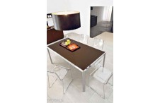 Stealth –  Раскладной стол от Calligaris